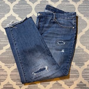 Chicos Destructed Girlfriend Ankle Jeans, EUC, Size 18R (Chicos size )3.5R